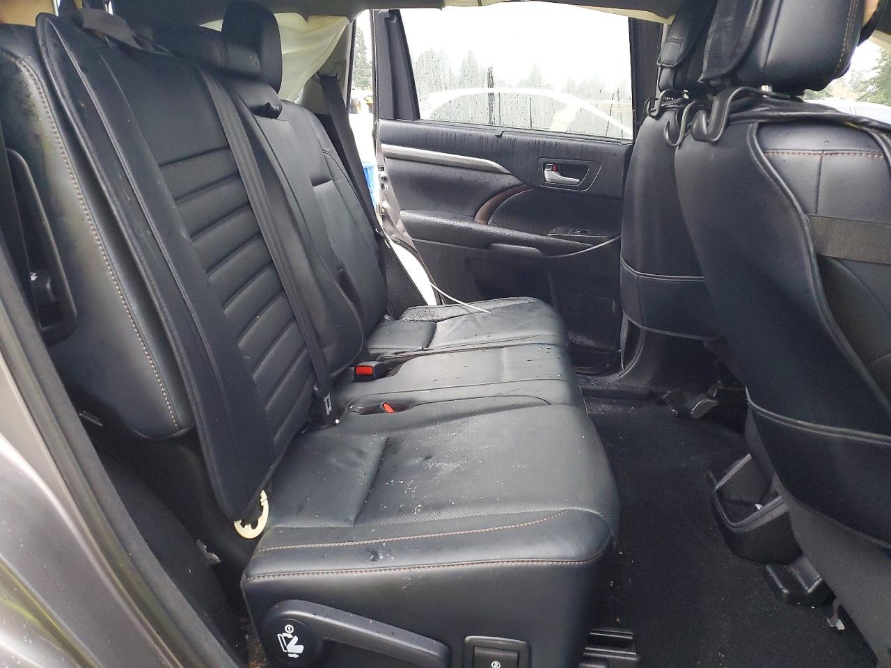 2017 TOYOTA HIGHLANDER LIMITED photo 11