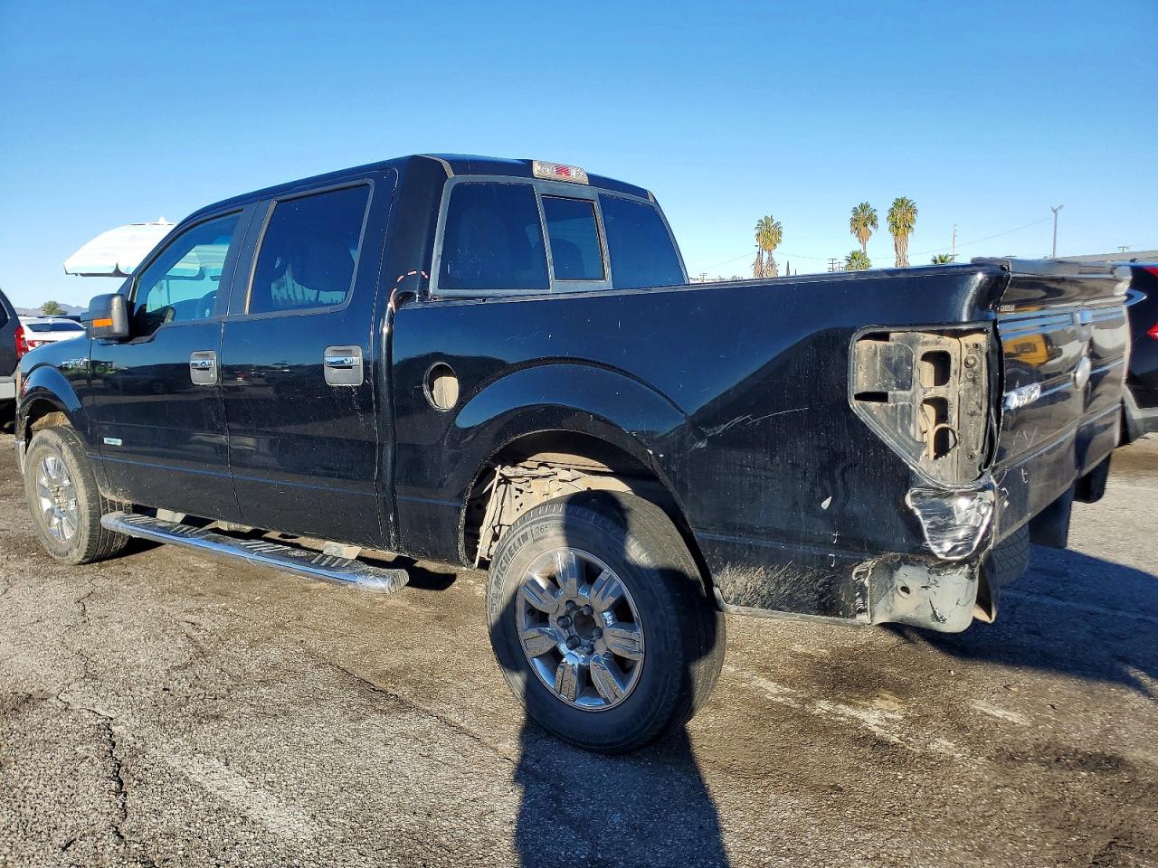 2011 FORD F150 SUPERCREW photo 2