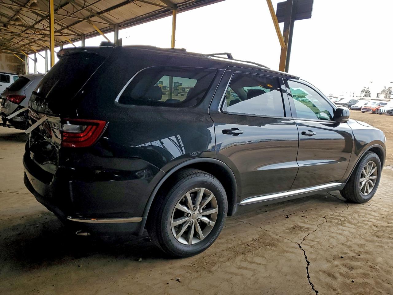2016 DODGE DURANGO SXT photo 3