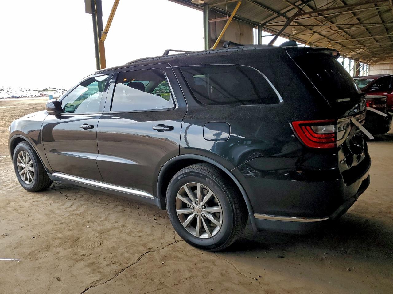 2016 DODGE DURANGO SXT photo 2