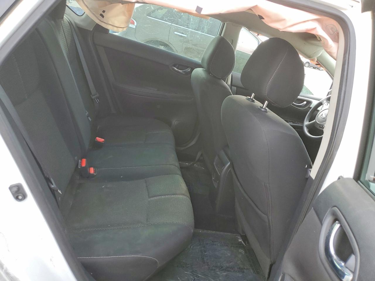 2018 NISSAN SENTRA S photo 10