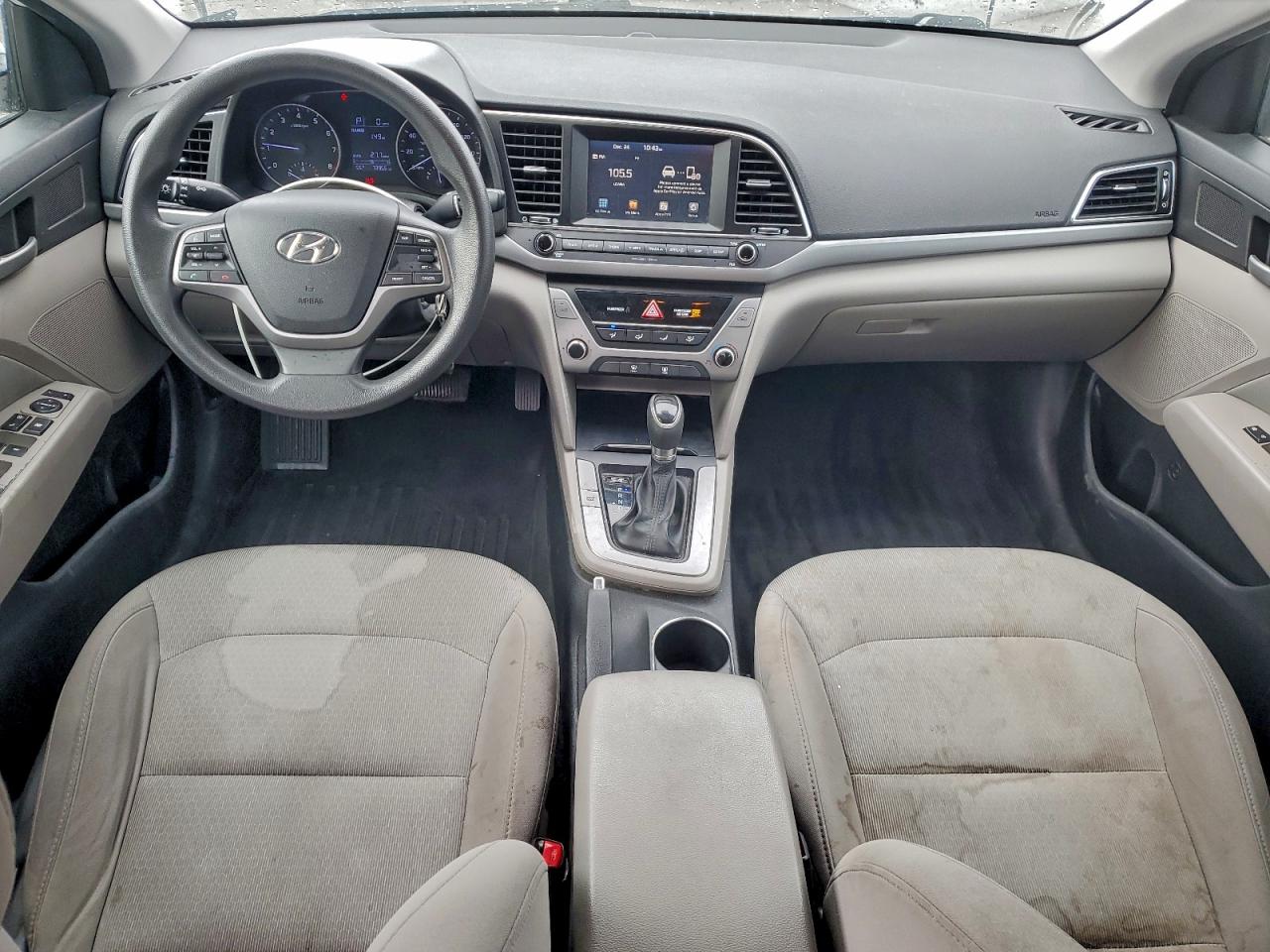 2017 HYUNDAI ELANTRA SE photo 8