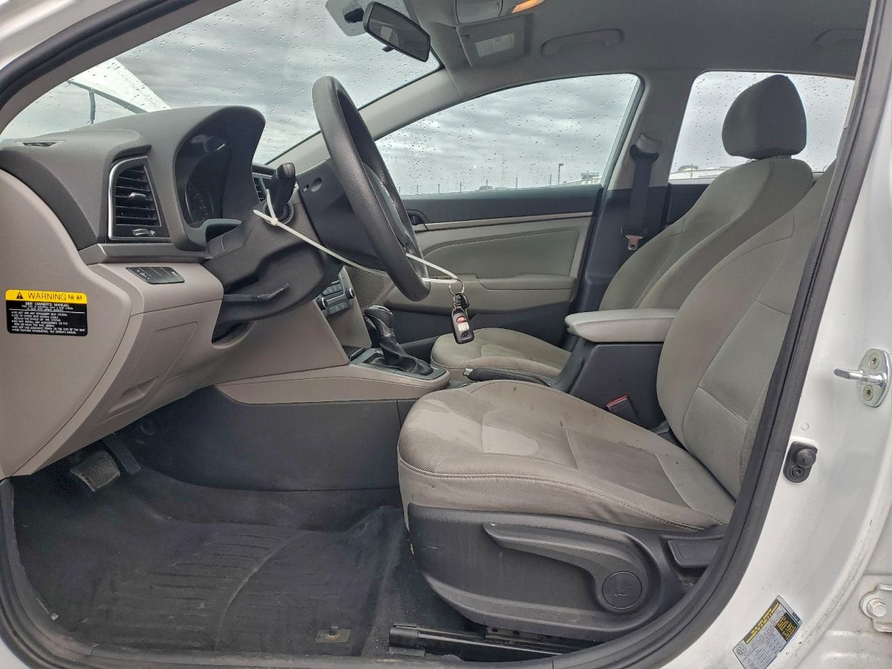 2017 HYUNDAI ELANTRA SE photo 7