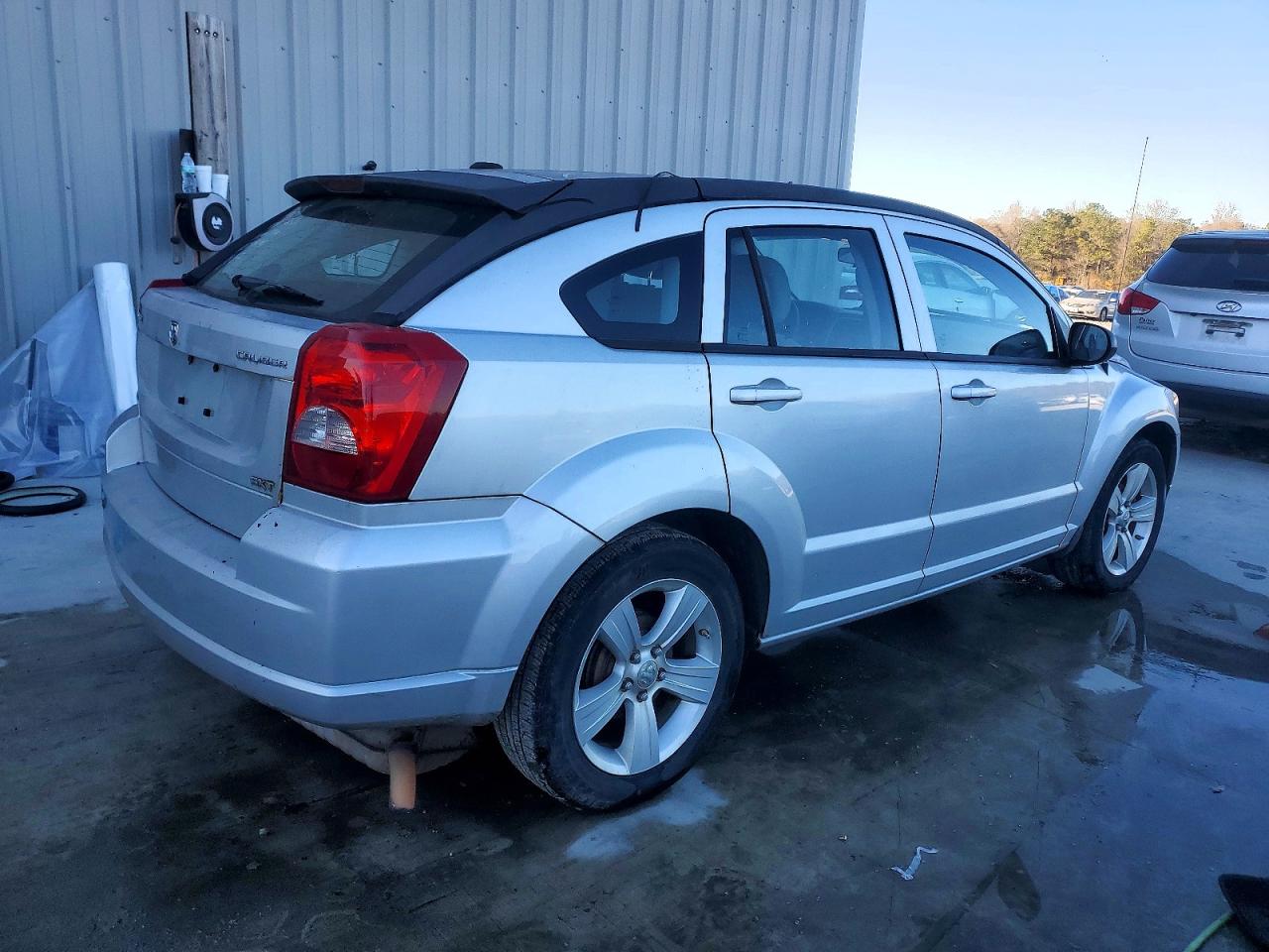 2010 DODGE CALIBER SXT photo 3