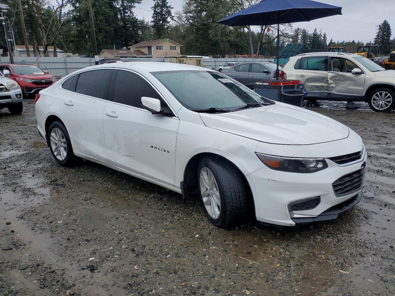 2018 CHEVROLET MALIBU LT photo 4