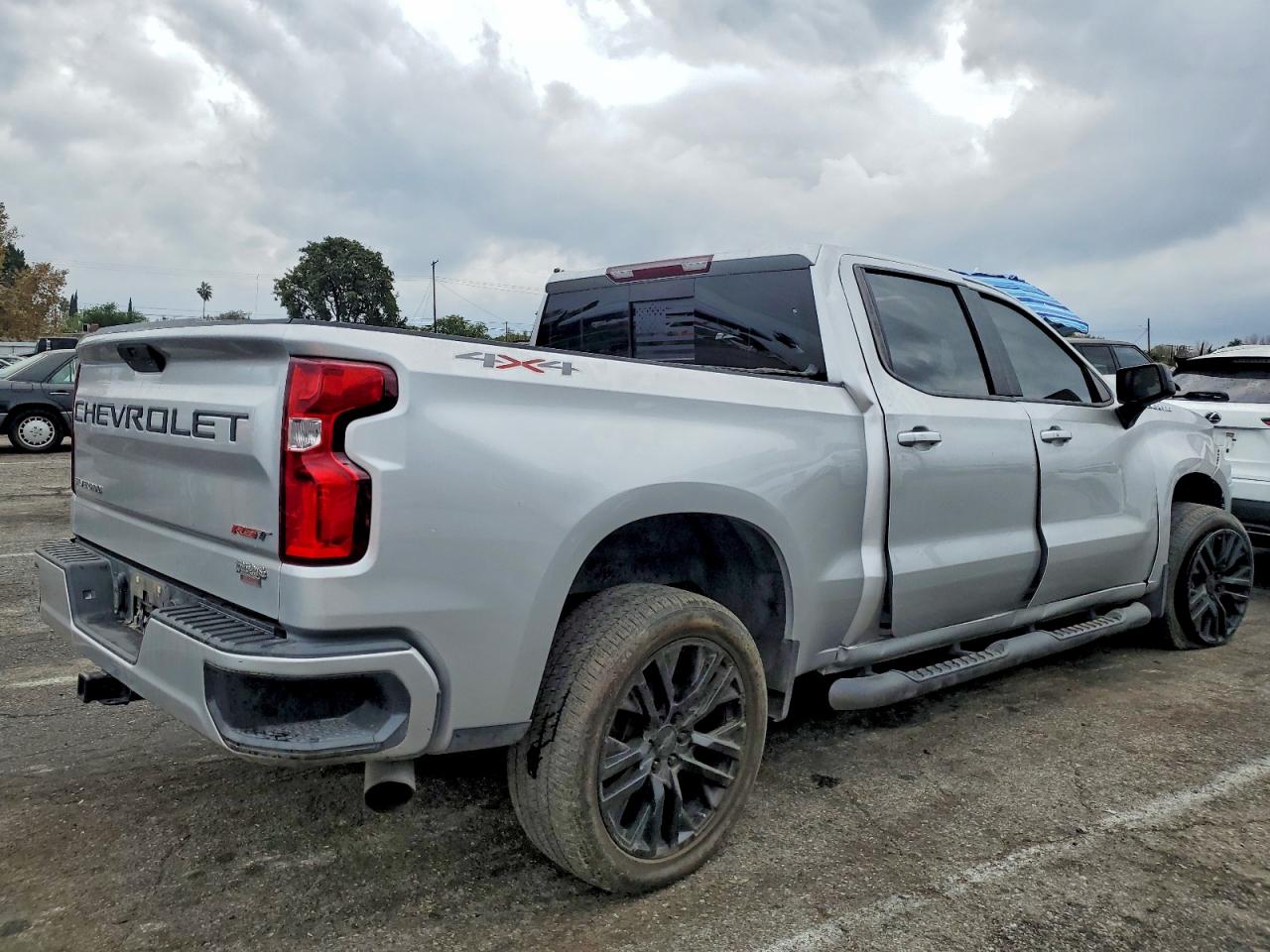 2021 CHEVROLET SILVERADO K1500 RST photo 3
