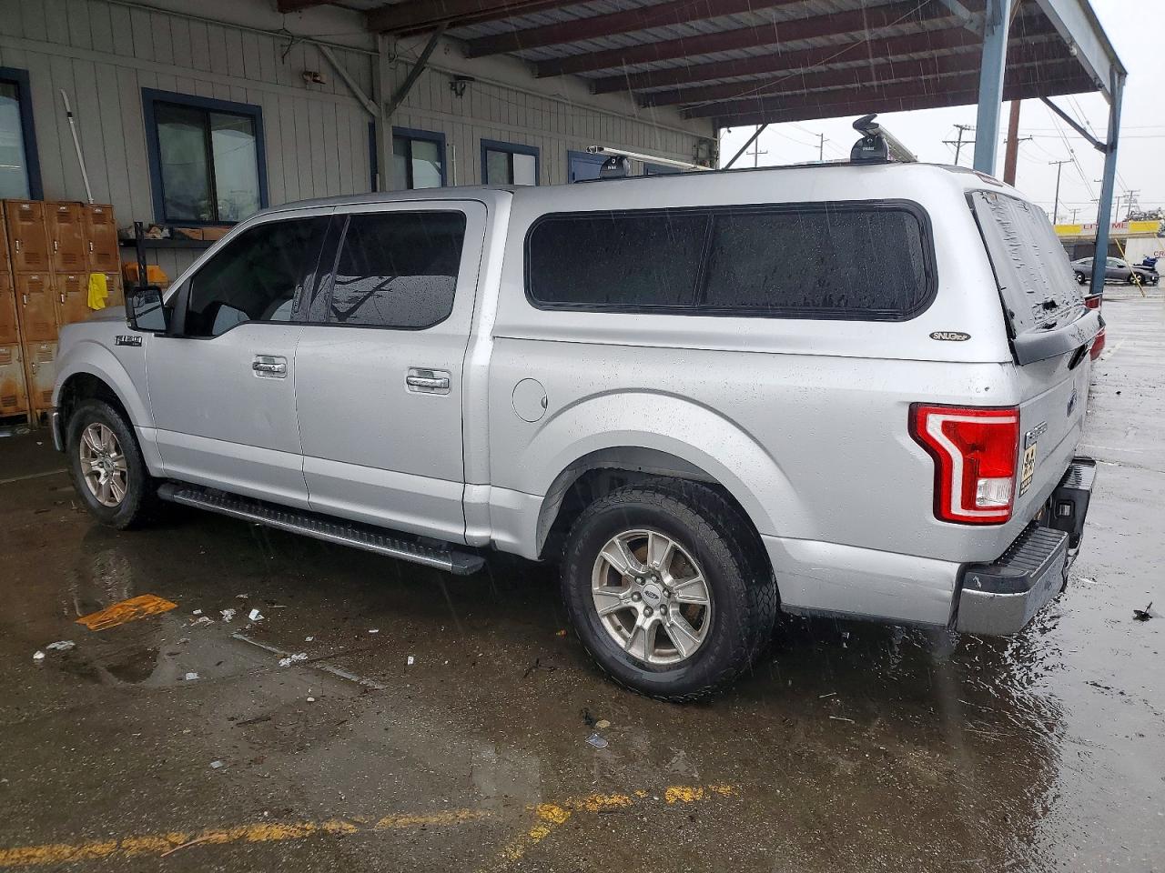 2016 FORD F150 SUPERCREW photo 2