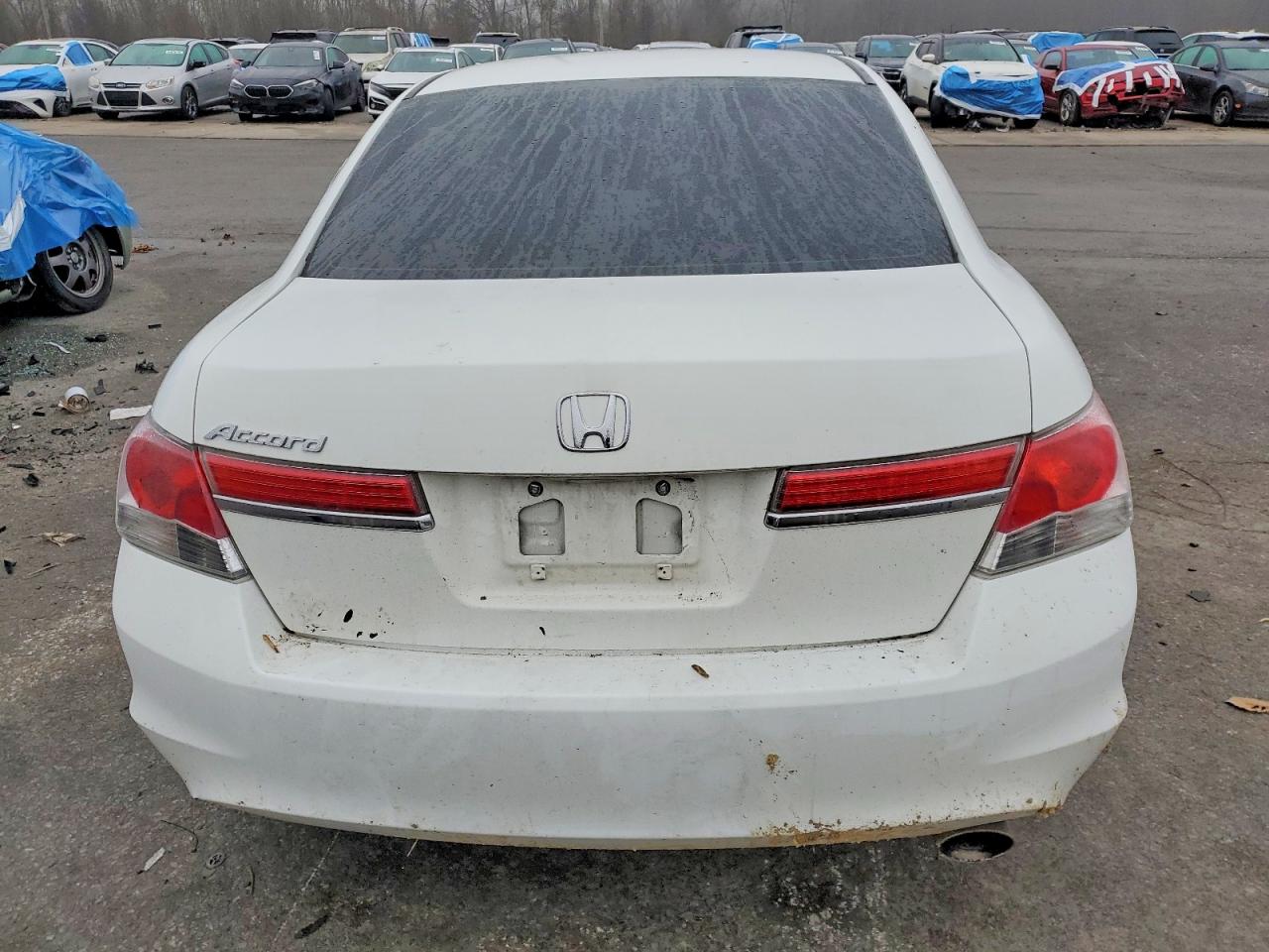 2011 HONDA ACCORD LXP photo 11
