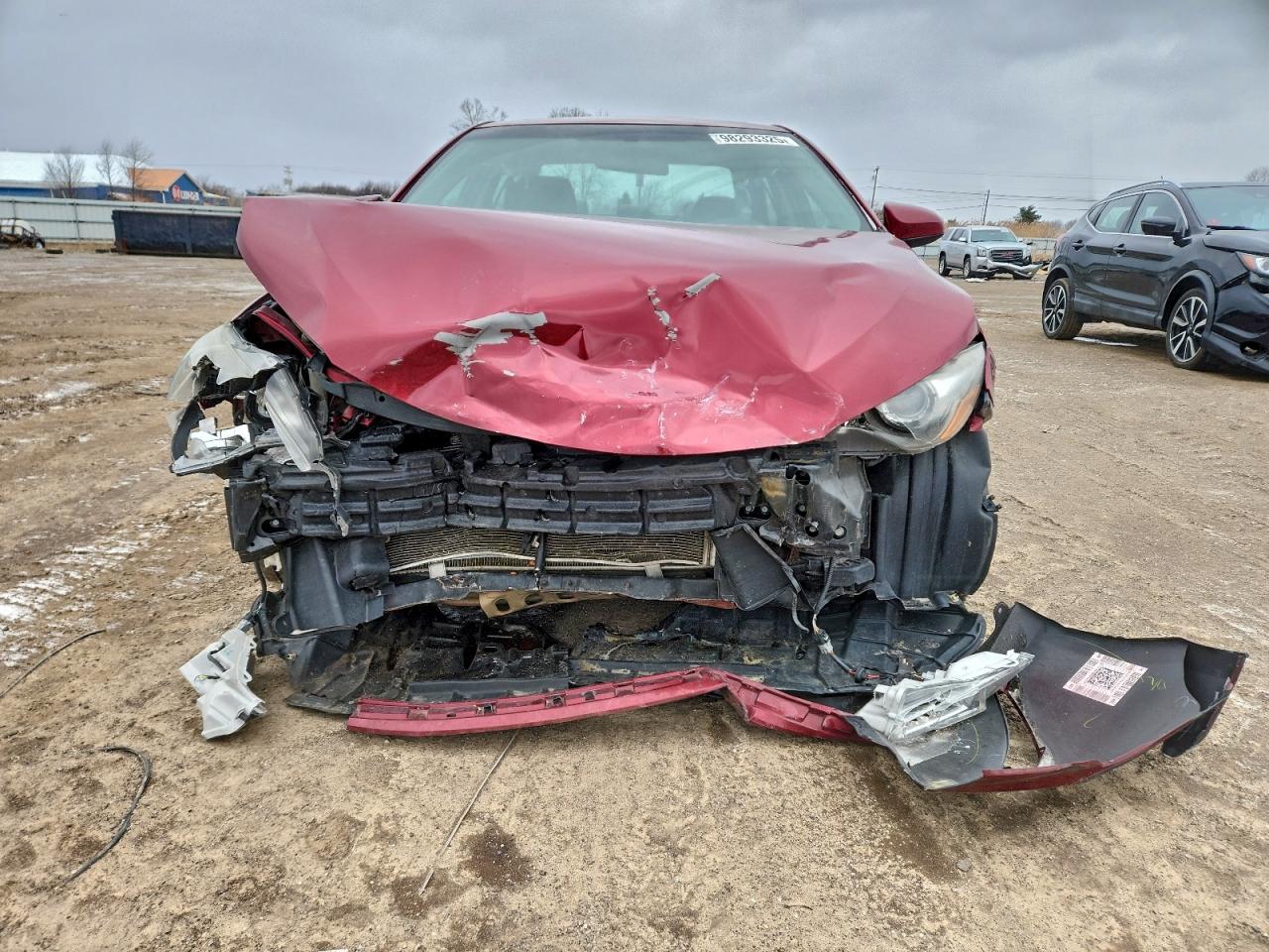2015 TOYOTA CAMRY LE photo 5