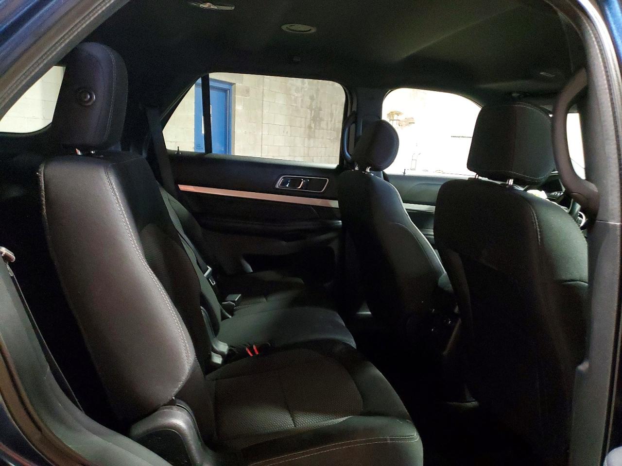 2017 FORD EXPLORER XLT photo 11