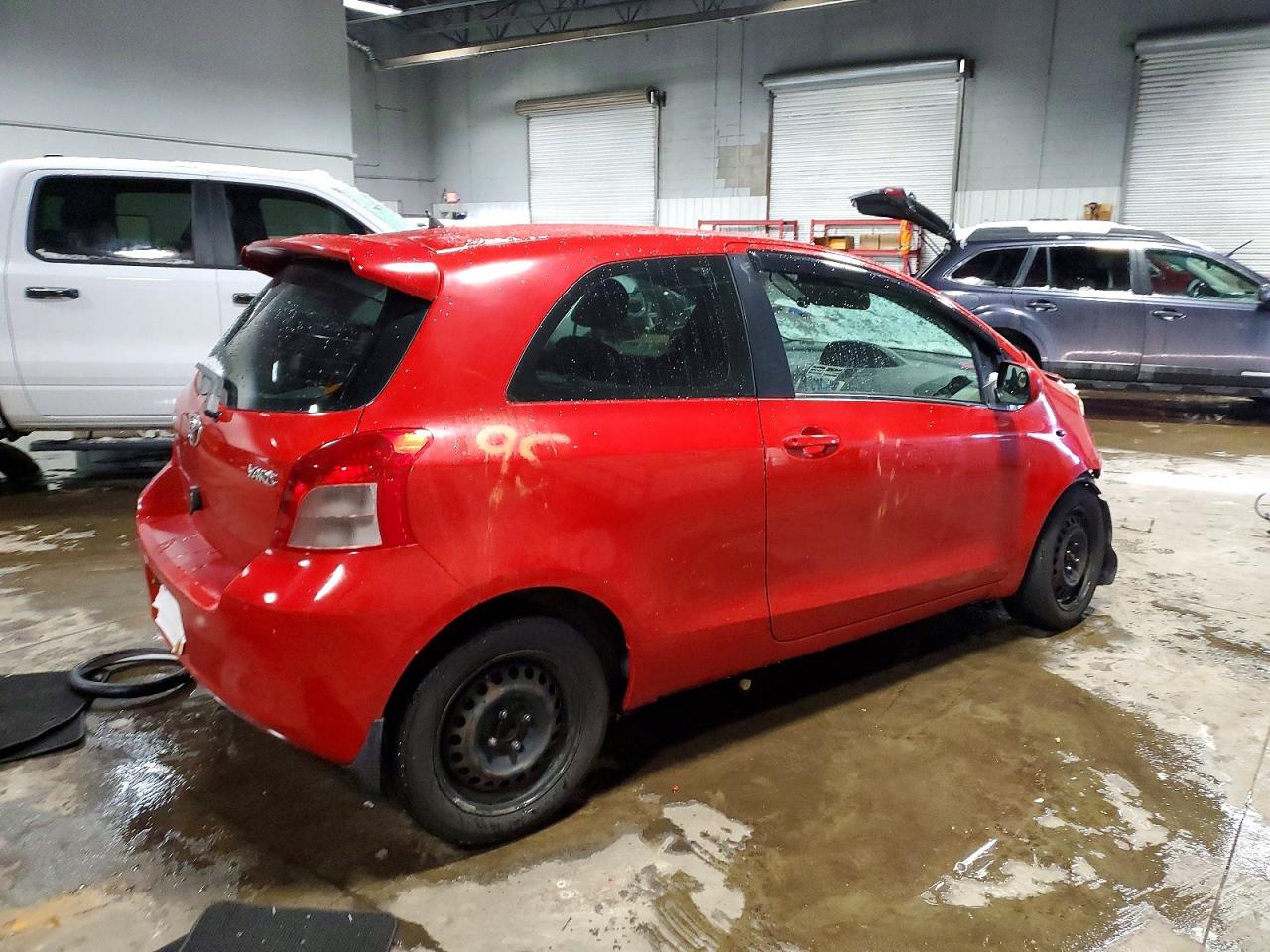 2008 TOYOTA YARIS photo 3
