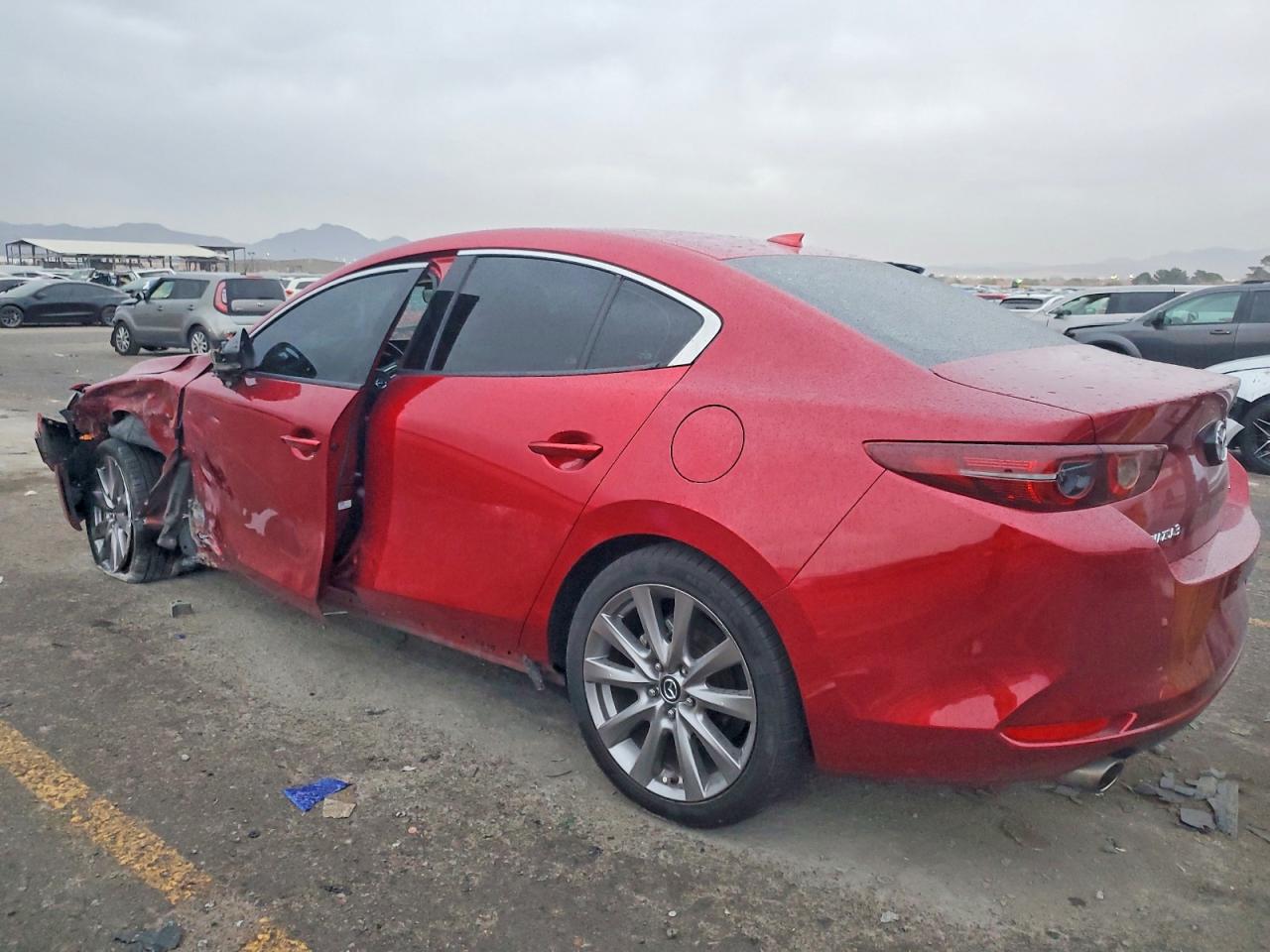 2019 MAZDA 3 PREMIUM photo 3