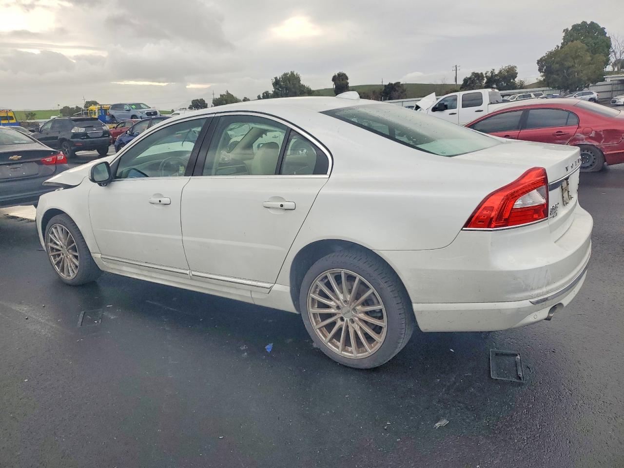 2015 VOLVO S80 PREMIER photo 2