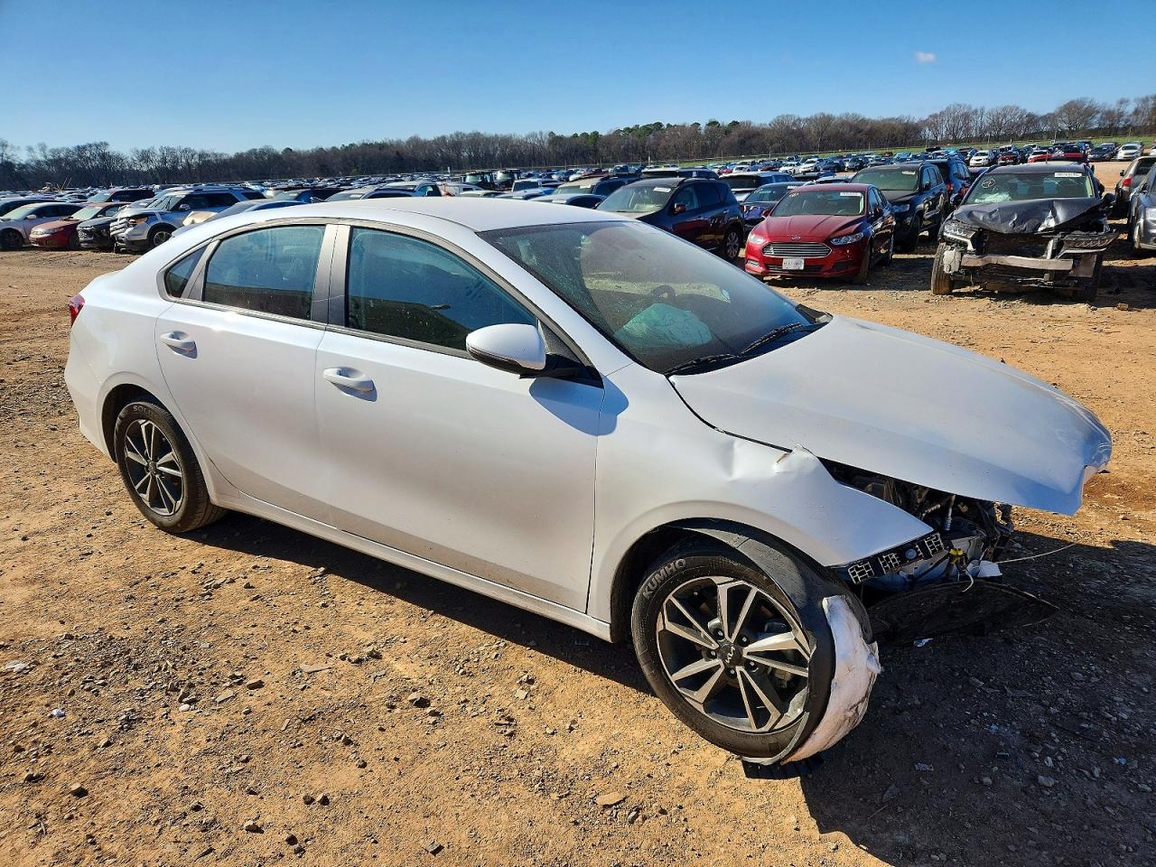 2024 KIA FORTE LX photo 4