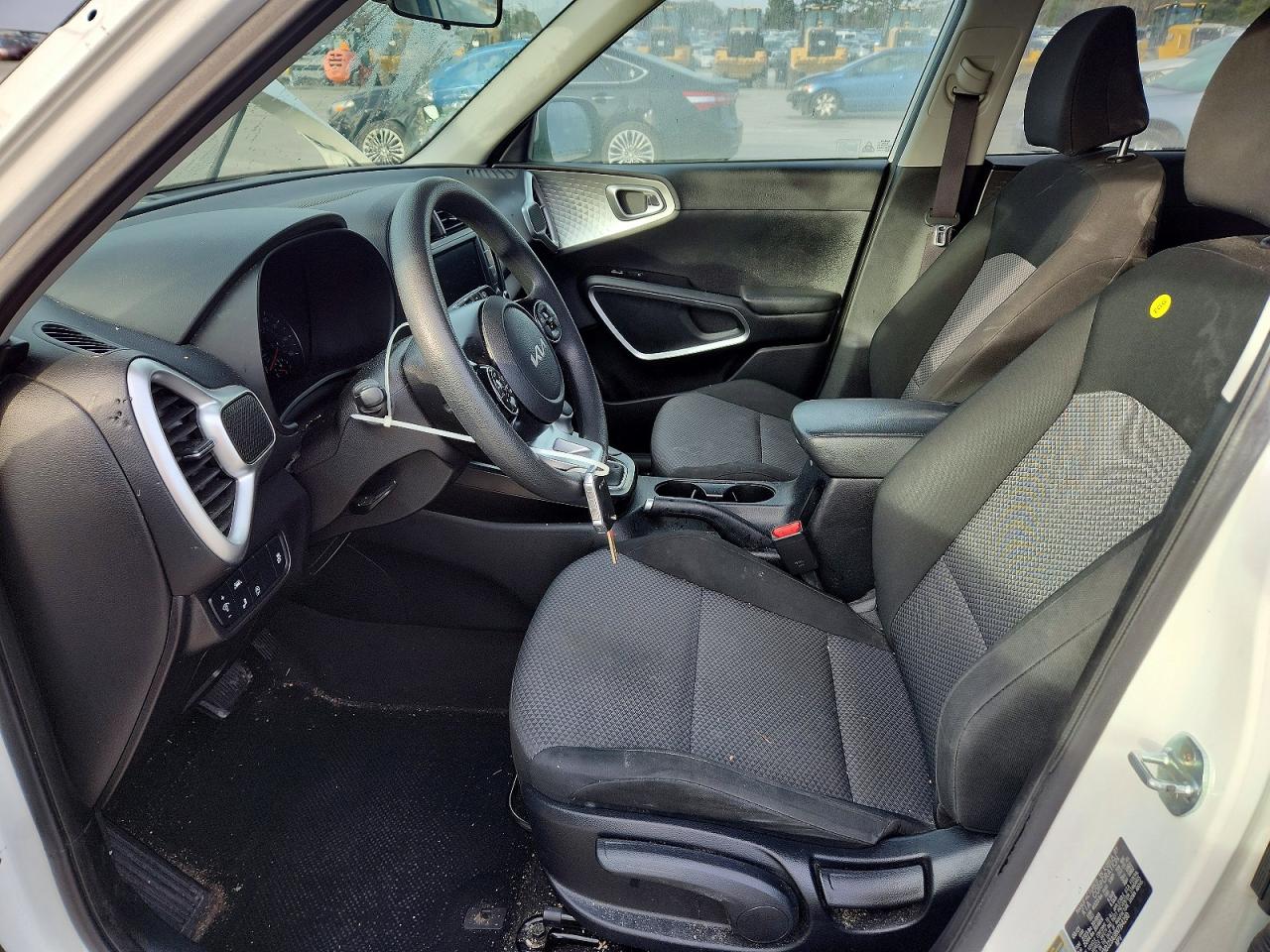 2022 KIA SOUL LX photo 7