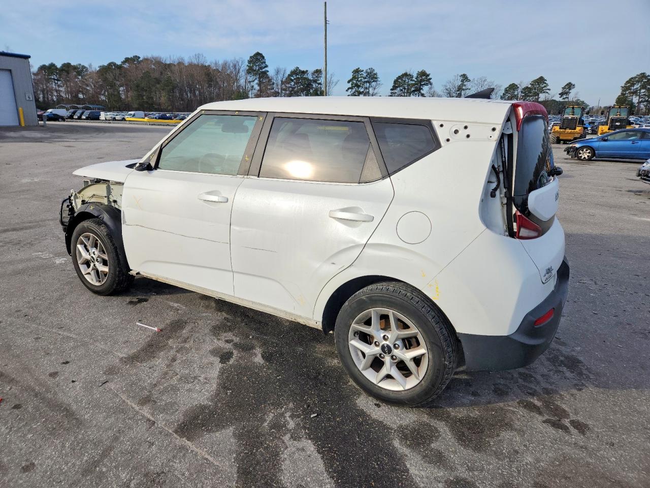 2022 KIA SOUL LX photo 2