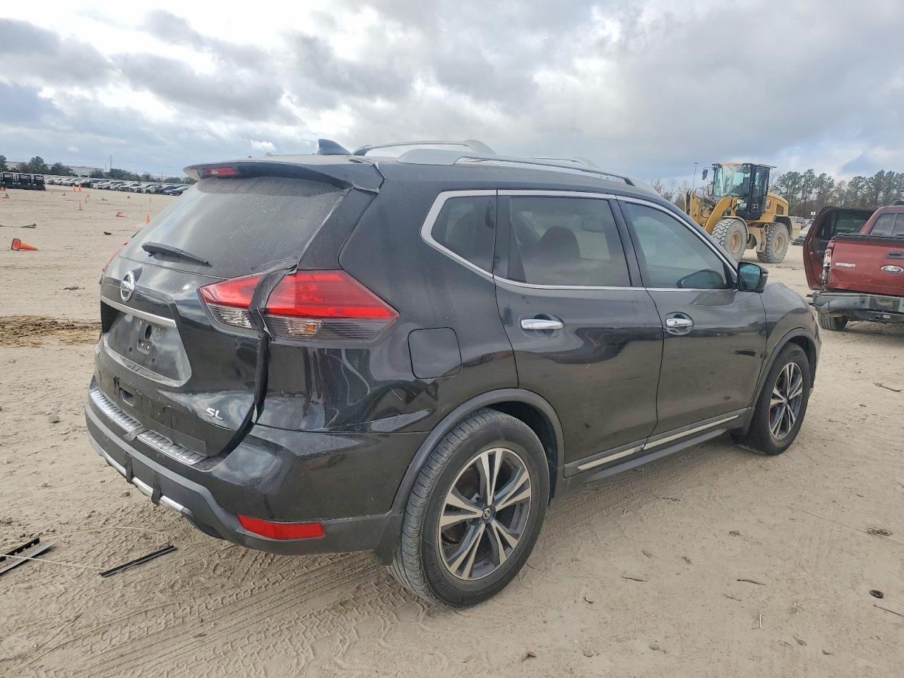 2017 NISSAN ROGUE S photo 3
