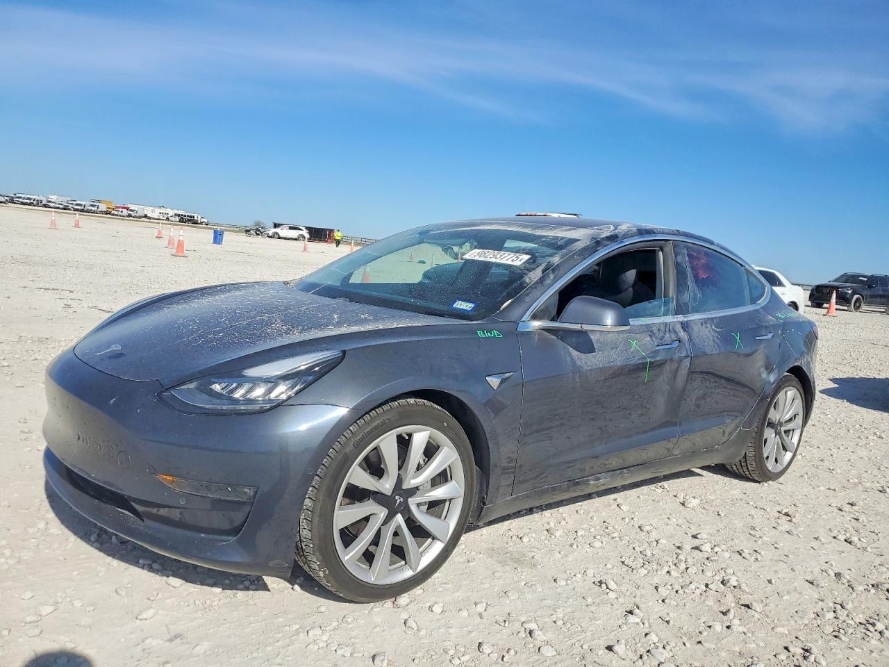 2018 TESLA MODEL 3