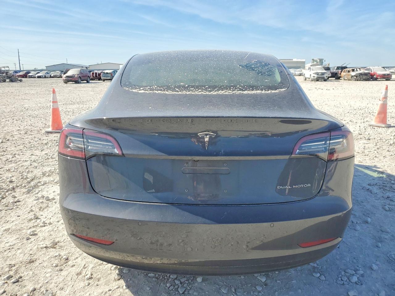 2018 TESLA MODEL 3 photo 6