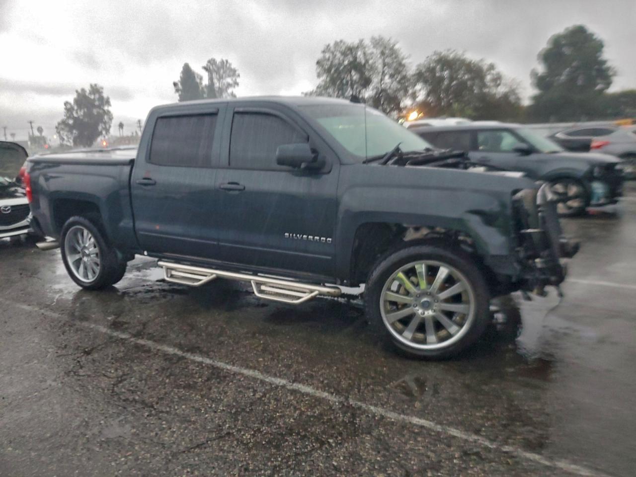 2018 CHEVROLET SILVERADO C1500 LT photo 4