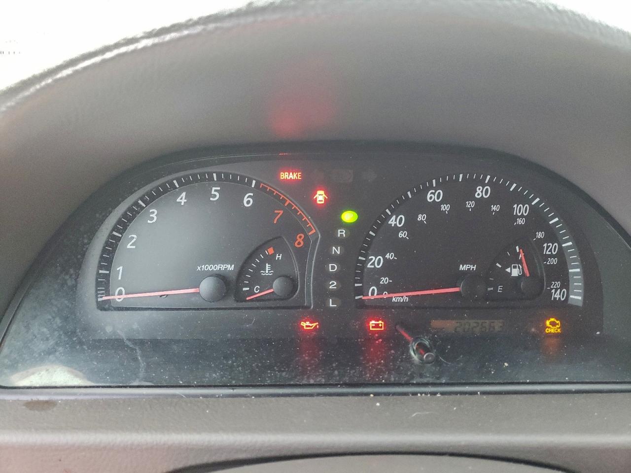 2003 TOYOTA CAMRY LE photo 9