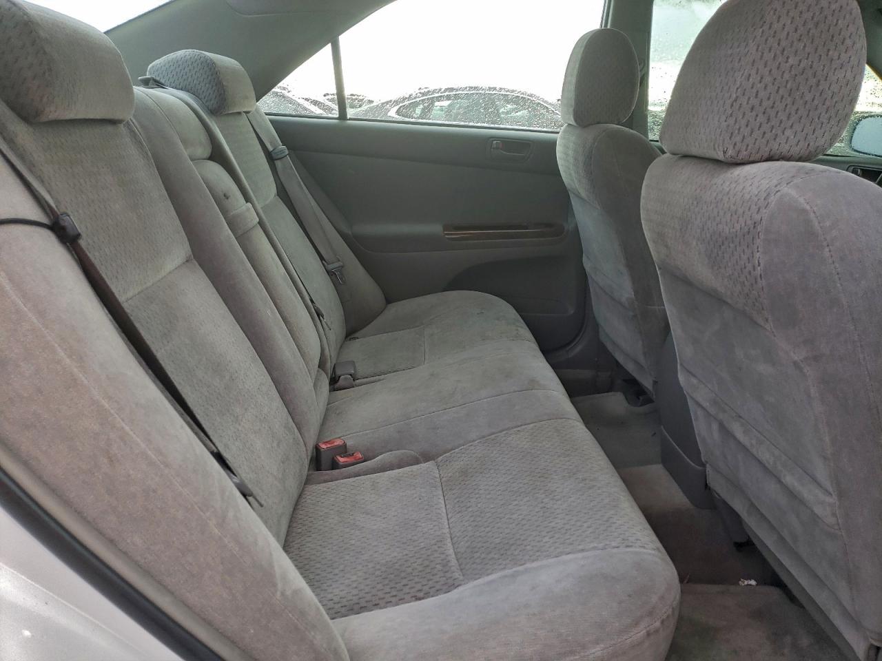 2003 TOYOTA CAMRY LE photo 10