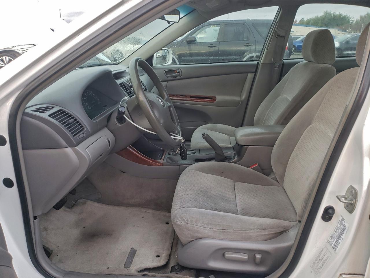 2003 TOYOTA CAMRY LE photo 7