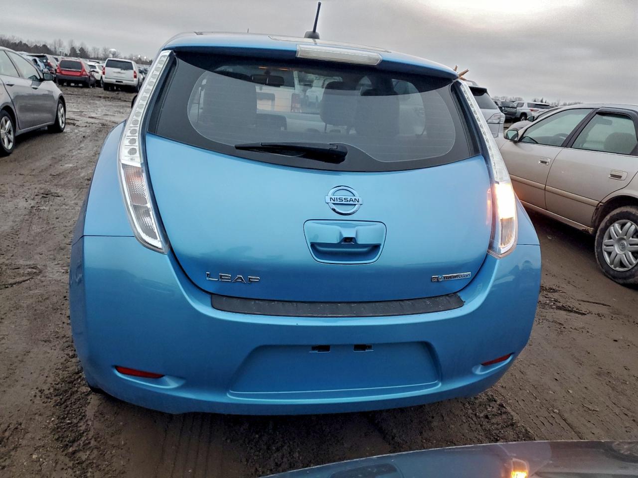 2012 NISSAN LEAF SV photo 6