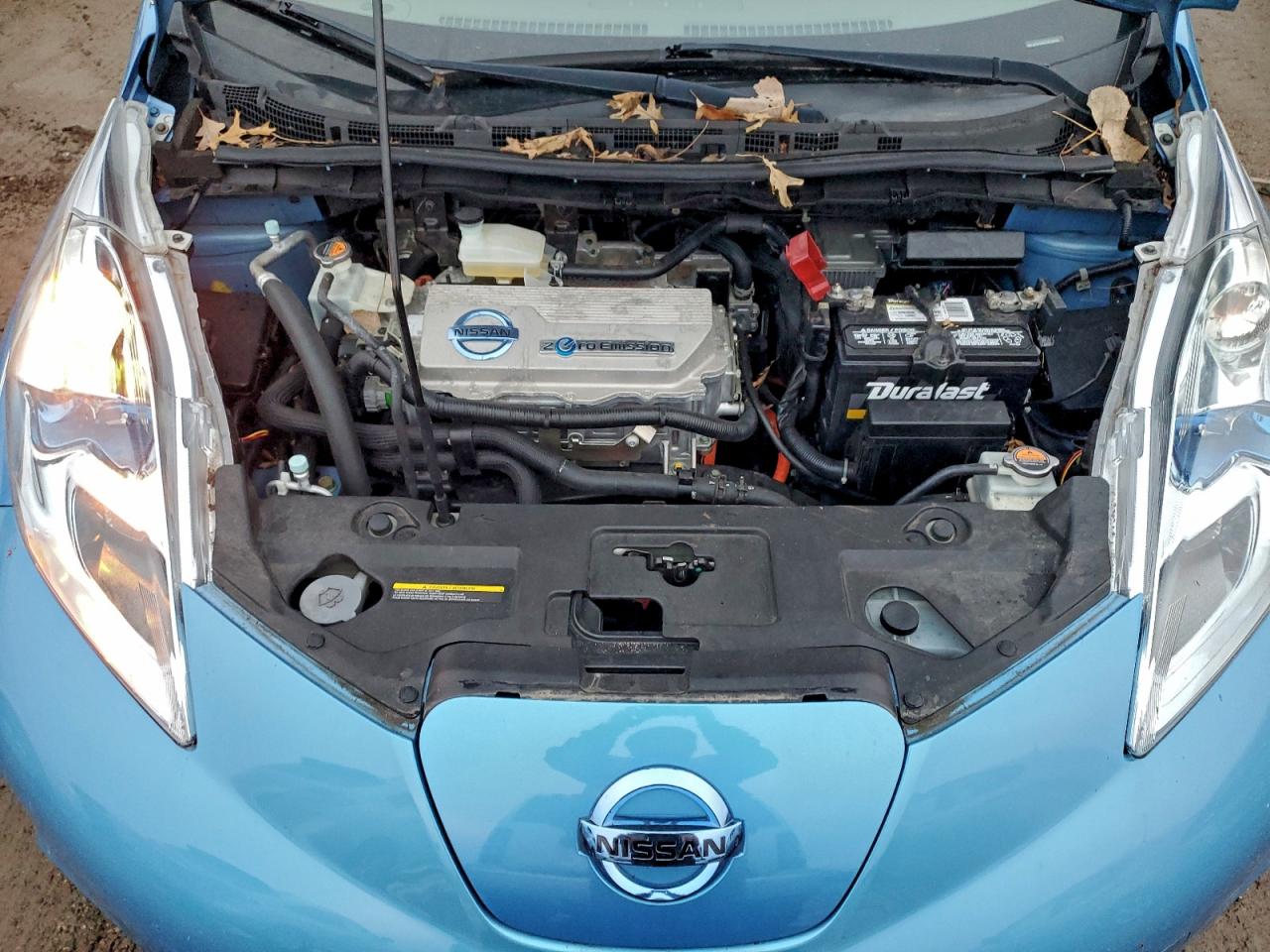 2012 NISSAN LEAF SV photo 11