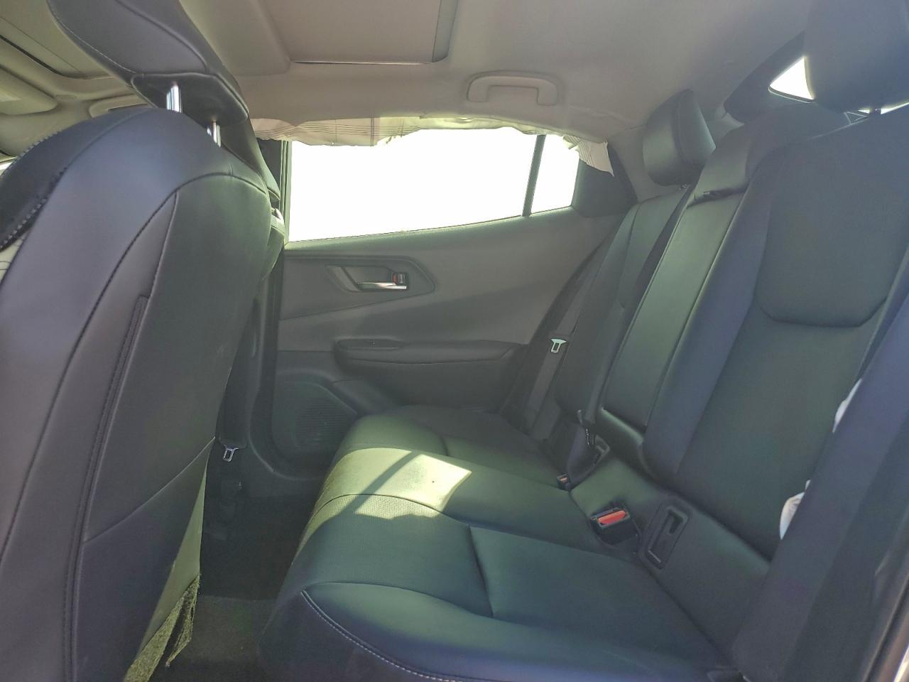 2024 TOYOTA PRIUS LE photo 10