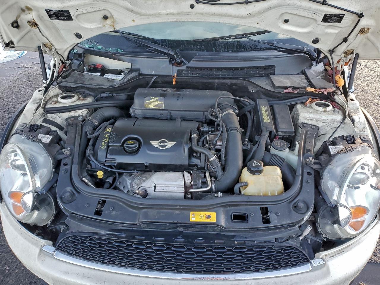 2012 MINI COOPER S photo 21