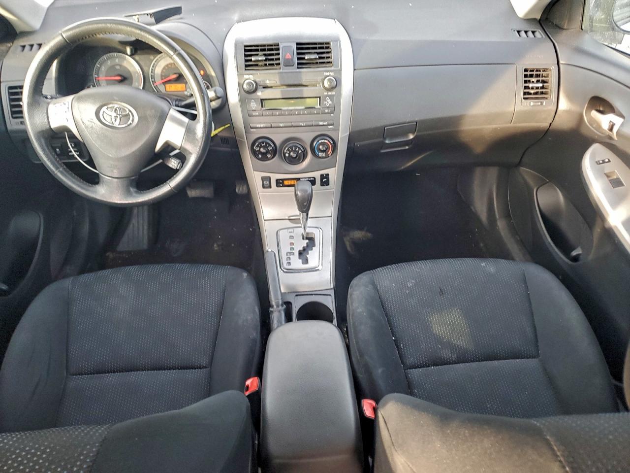 2010 TOYOTA COROLLA BASE photo 8