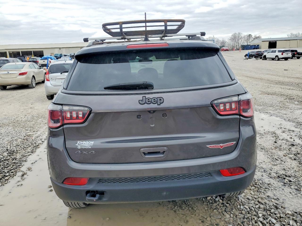 2017 JEEP COMPASS TRAILHAWK photo 6