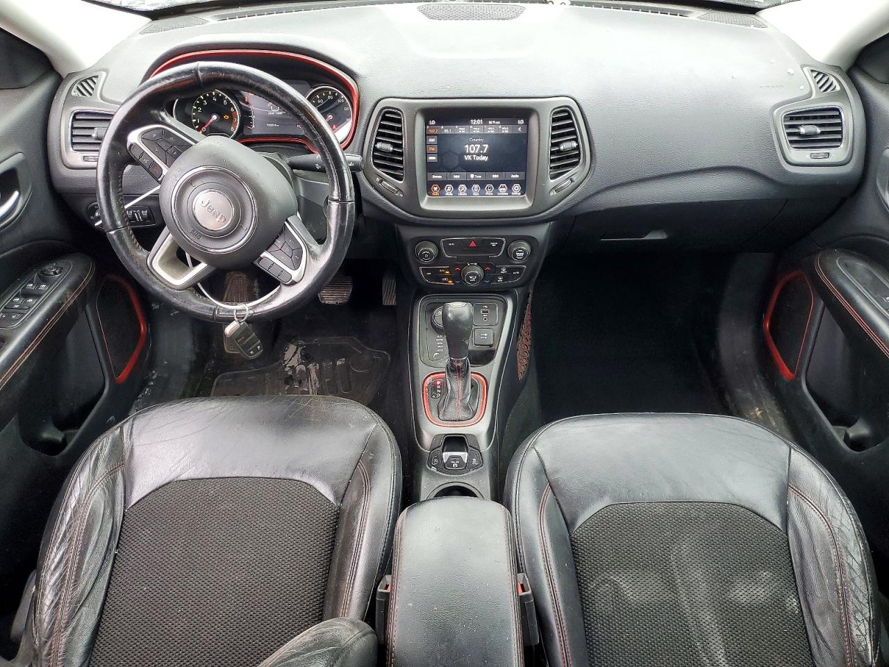 2017 JEEP COMPASS TRAILHAWK photo 8