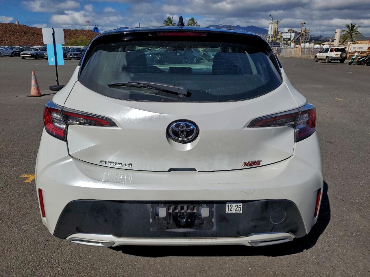 2021 TOYOTA COROLLA XSE photo 6