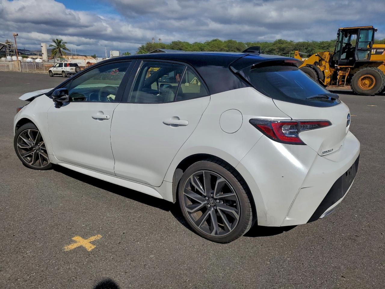 2021 TOYOTA COROLLA XSE photo 2