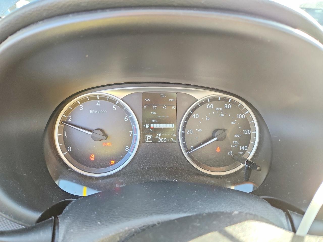 2019 NISSAN KICKS S photo 9