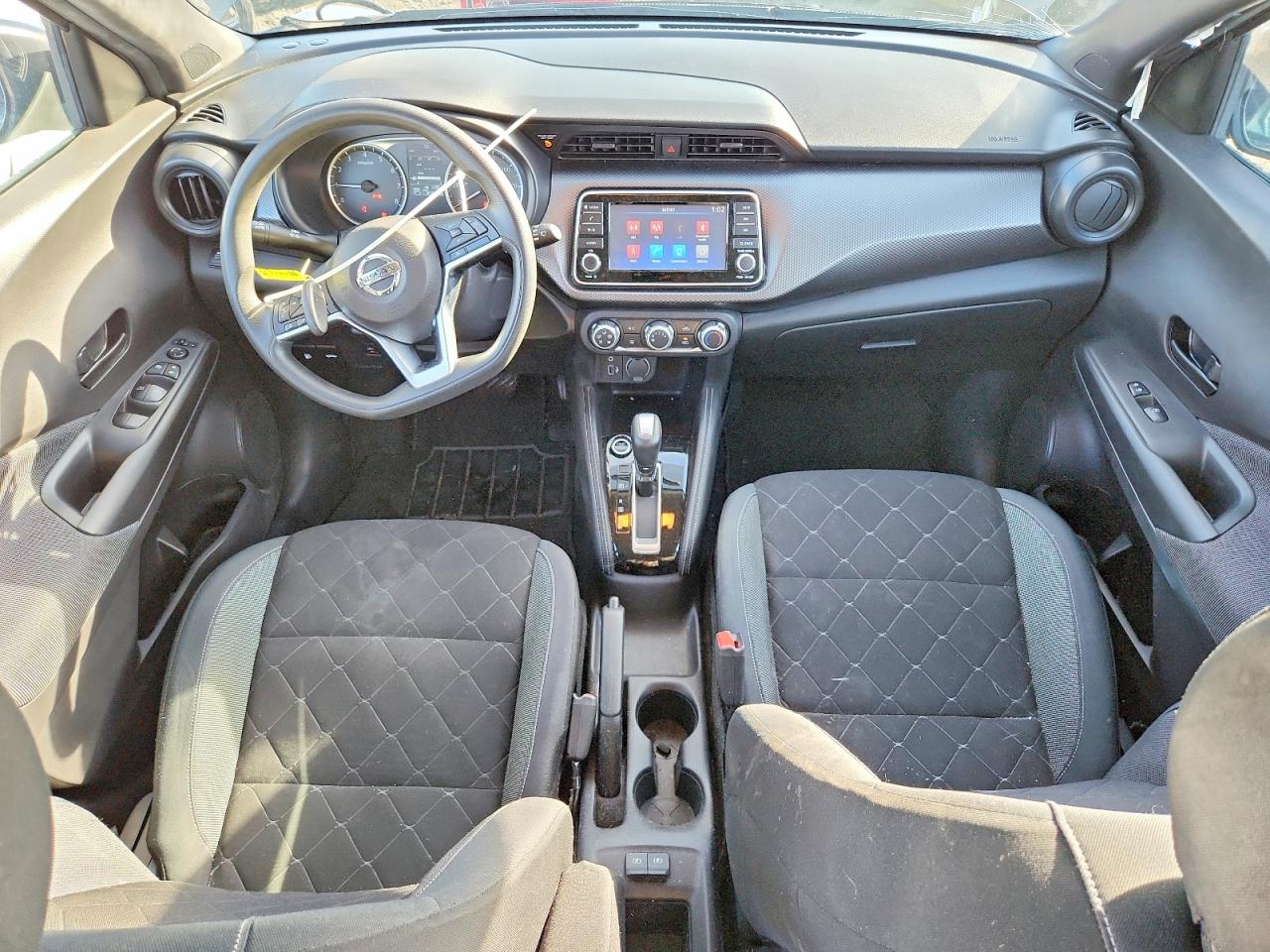2019 NISSAN KICKS S photo 8