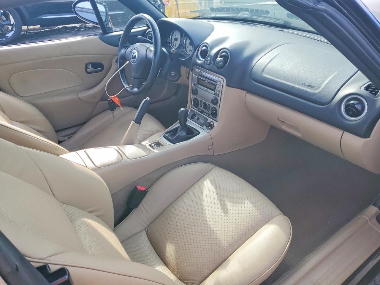 2005 MAZDA MX-5 MIATA BASE photo 10