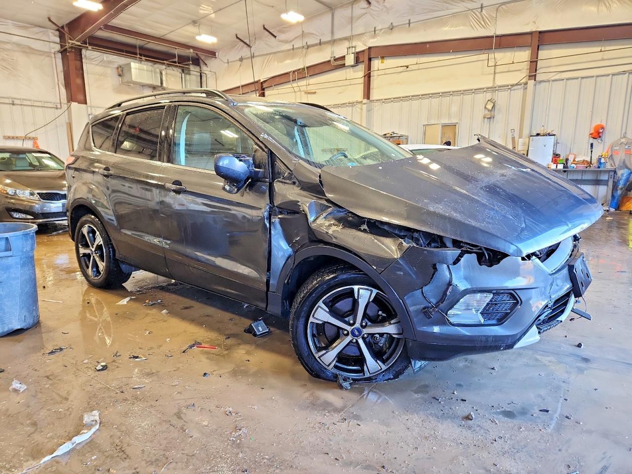 2018 FORD ESCAPE SEL photo 4