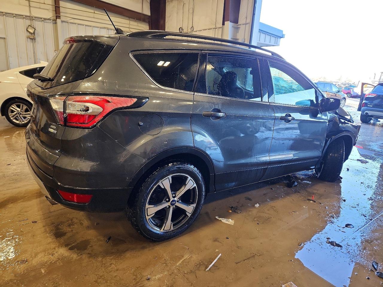 2018 FORD ESCAPE SEL photo 3