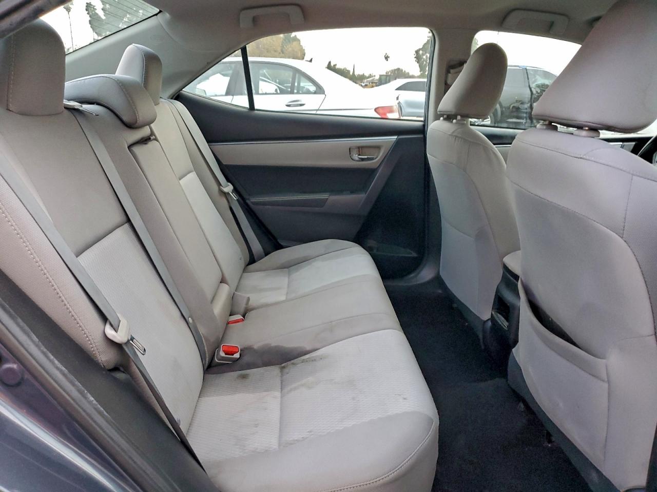 2016 TOYOTA COROLLA L photo 10