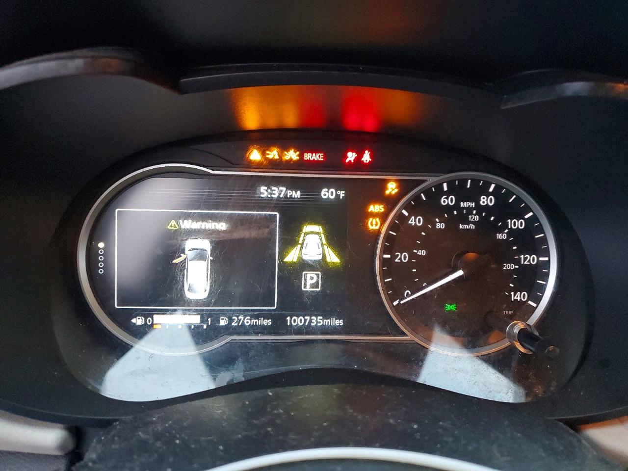 2021 NISSAN VERSA SV photo 9