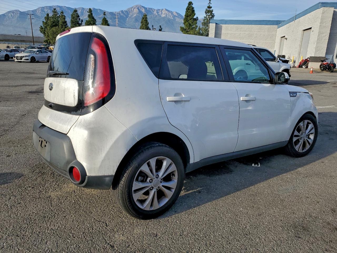 2014 KIA SOUL + photo 3