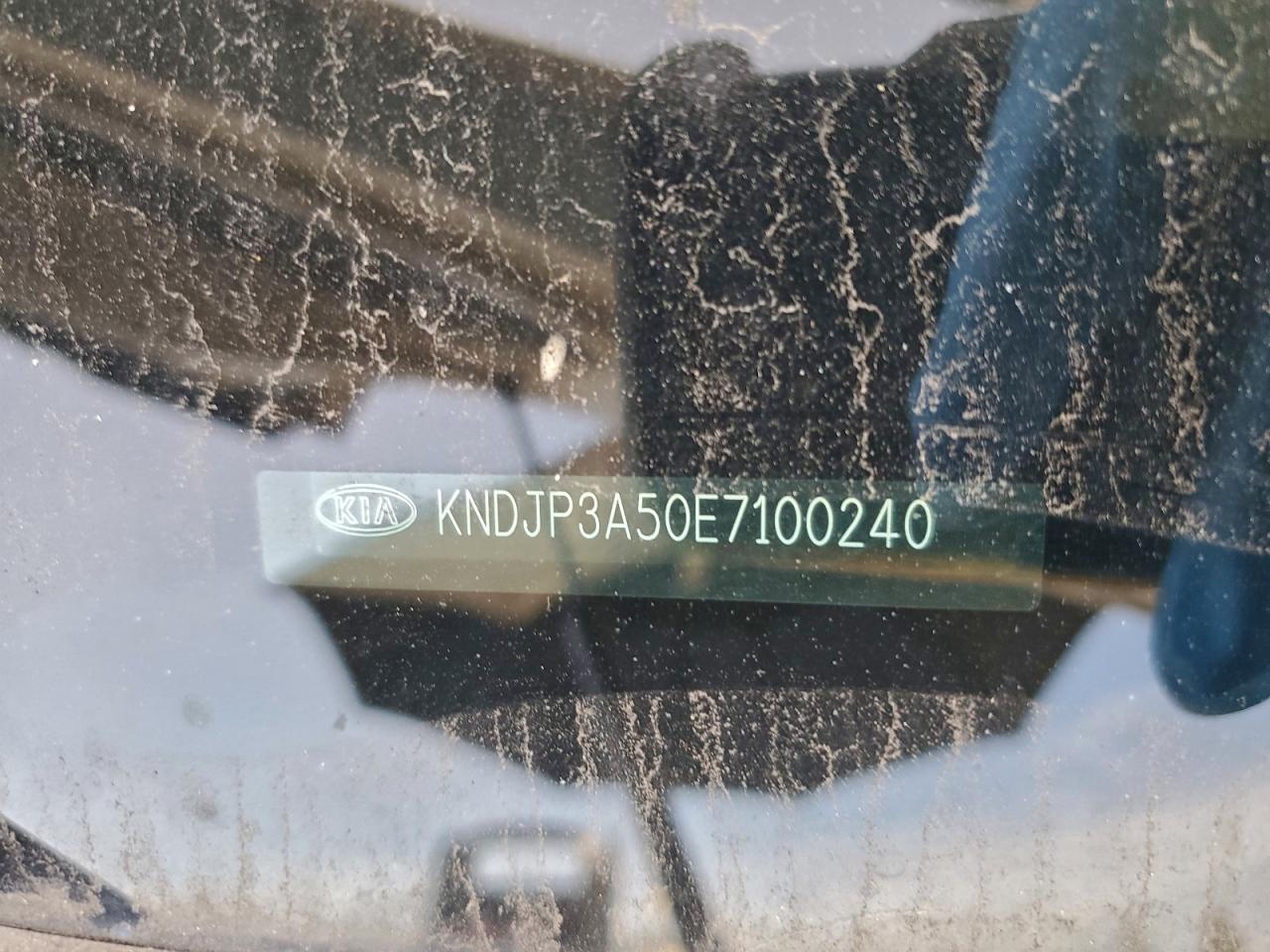 2014 KIA SOUL + photo 12