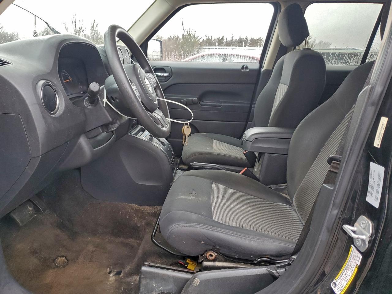 2015 JEEP PATRIOT SPORT photo 7
