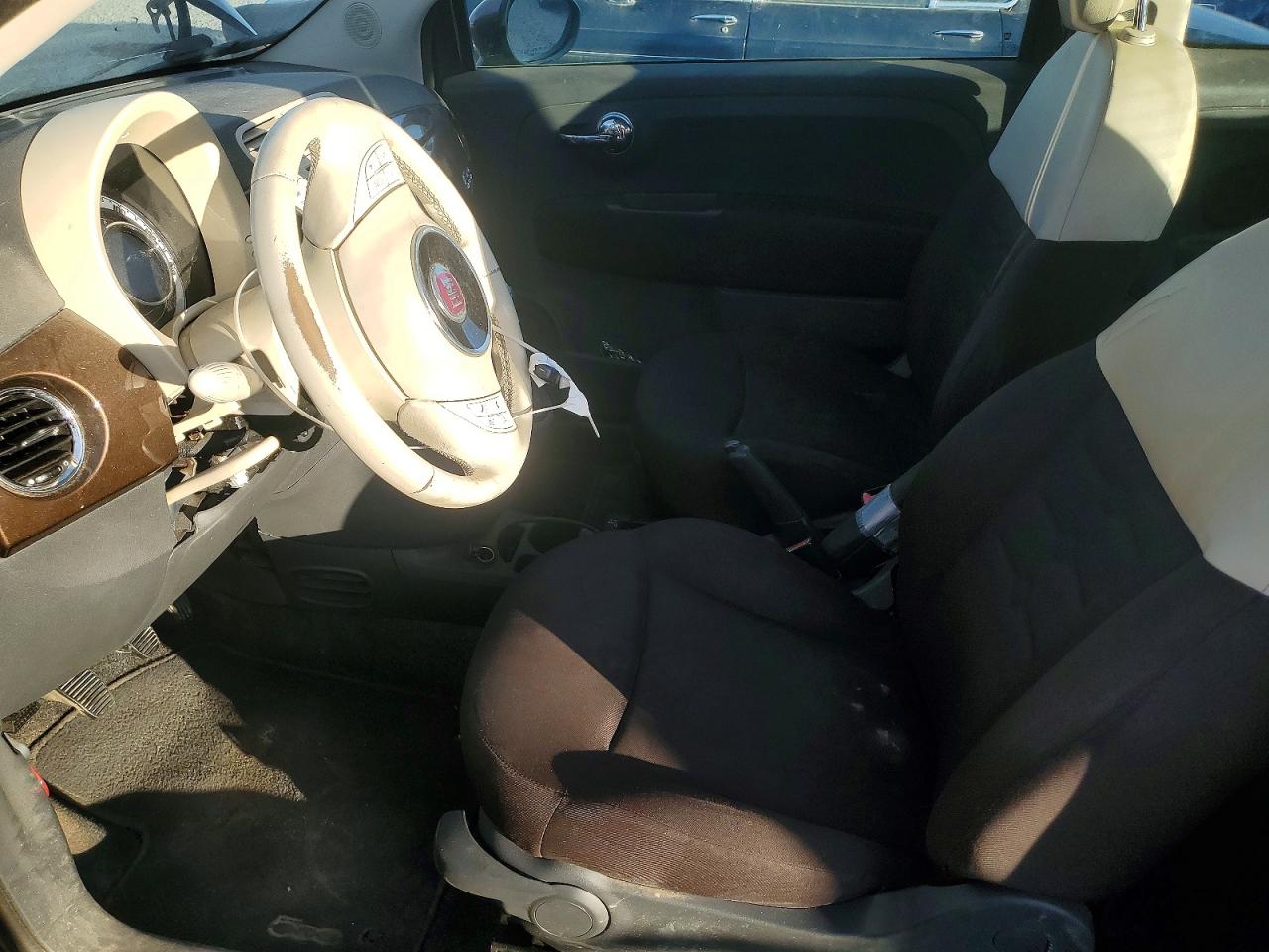2012 FIAT 500 POP photo 7