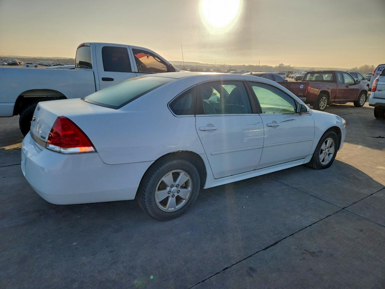 2011 CHEVROLET IMPALA LT photo 3