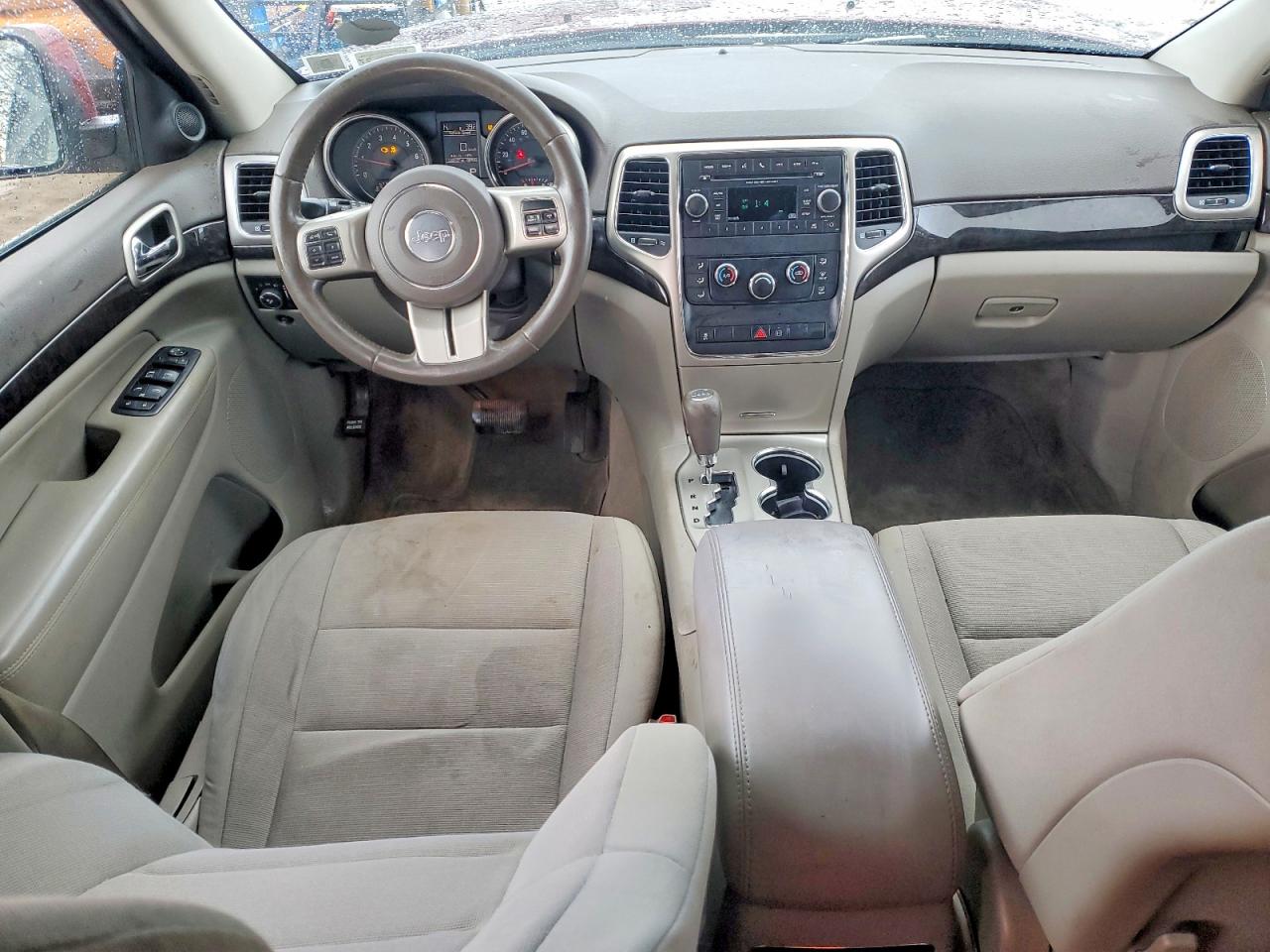 2012 JEEP GRAND CHEROKEE LAREDO photo 8