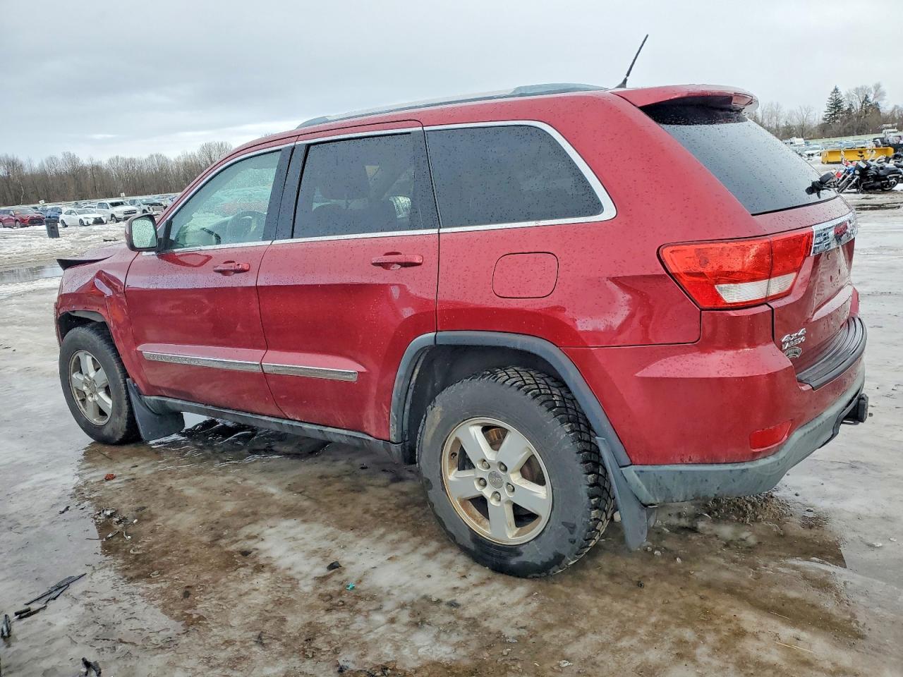 2012 JEEP GRAND CHEROKEE LAREDO photo 2